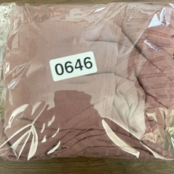 We The Free Clover Babydoll Split Neck Top Women’s Size XS Antique Oak - Picture 10 of 10